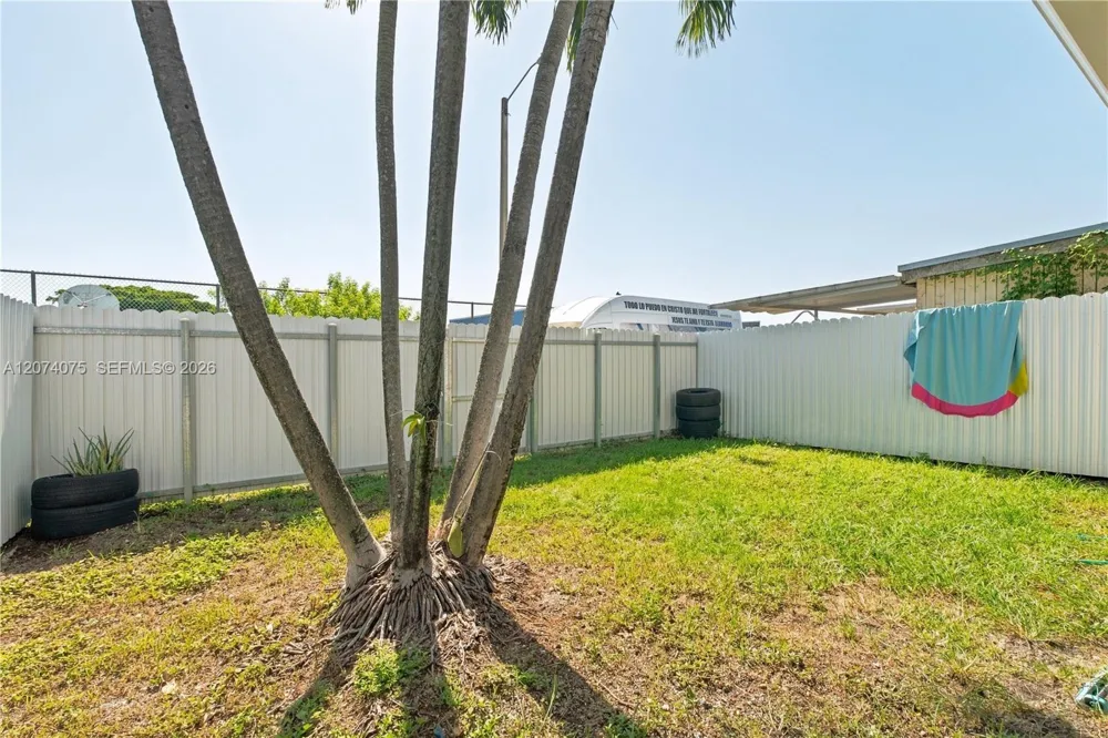 19367 NW 45th Ave Miami Gardens, FL 33055