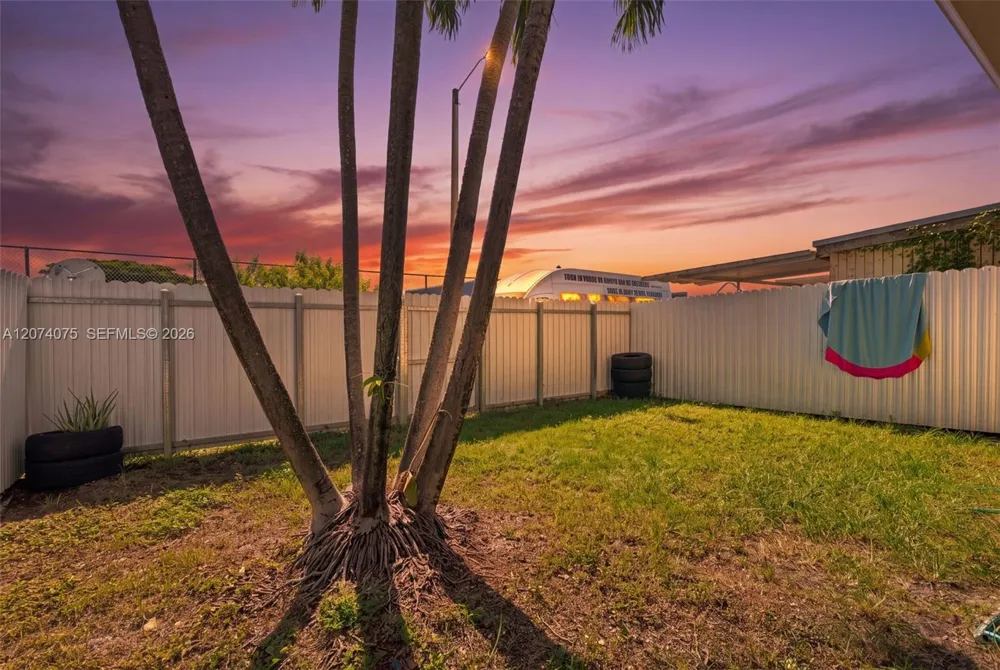 19367 NW 45th Ave Miami Gardens, FL 33055
