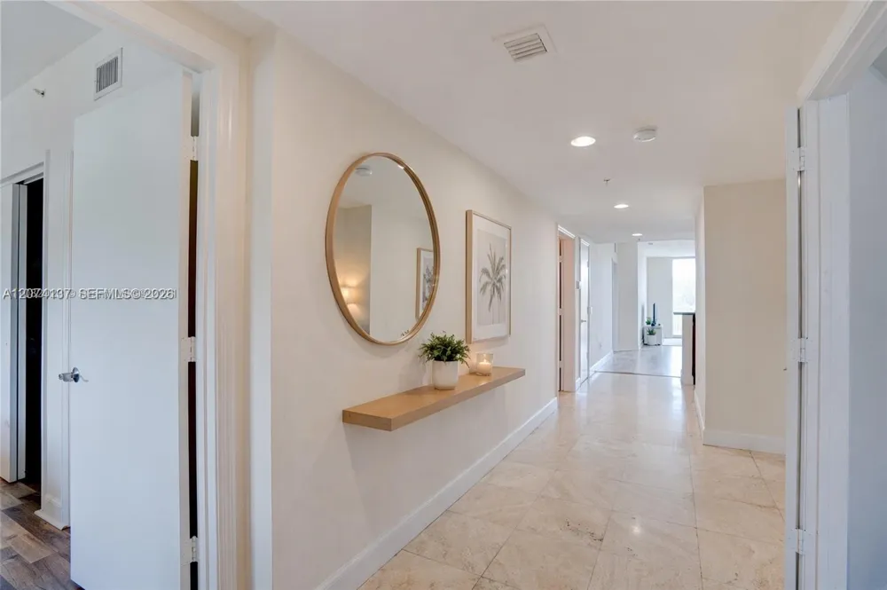 15051 Royal Oaks Ln #503 North Miami, FL 33181