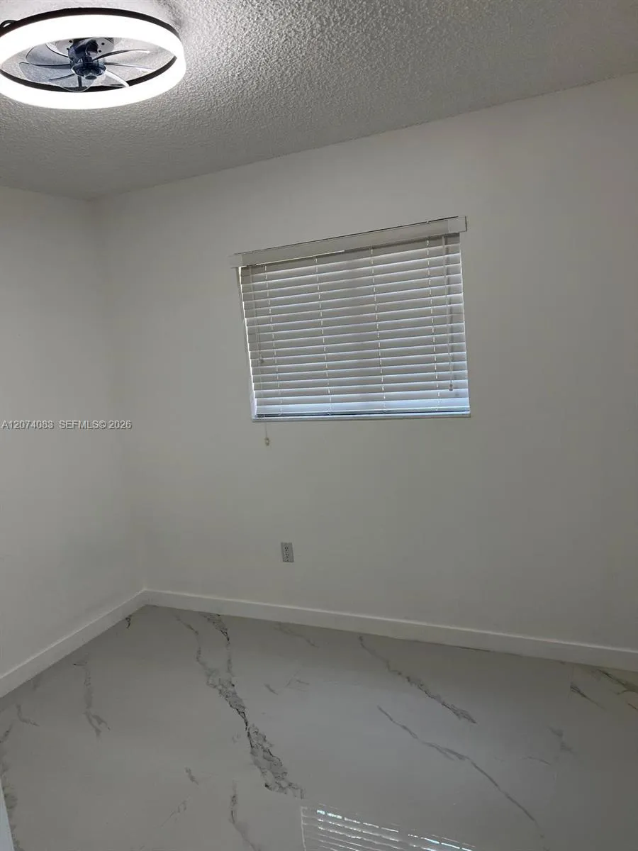 5560 W 21st Ct #108 Hialeah, FL 33016