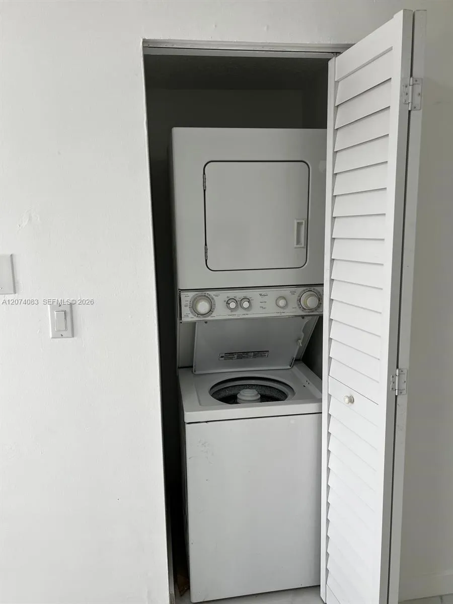 5560 W 21st Ct #108 Hialeah, FL 33016