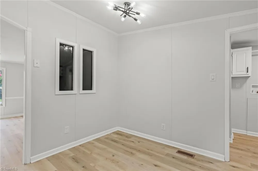 4886 Oak Branch Lane Walkertown, NC 27051