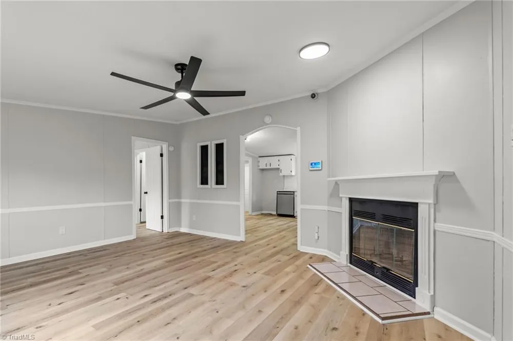 4886 Oak Branch Lane Walkertown, NC 27051
