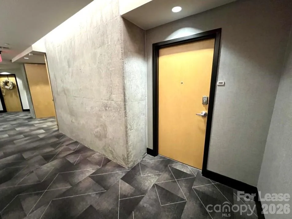 210 Church Street #2008 Charlotte, NC 28202