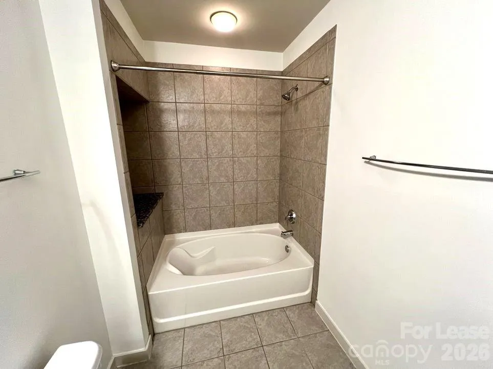 210 Church Street #2008 Charlotte, NC 28202