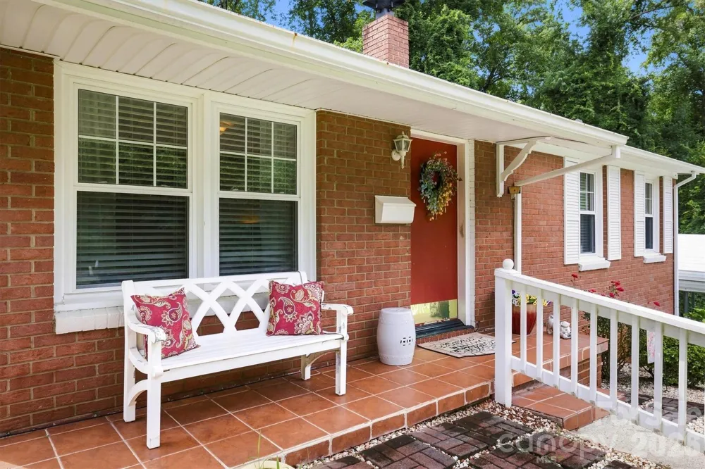 121 Rhyne Street Morganton, NC 28655