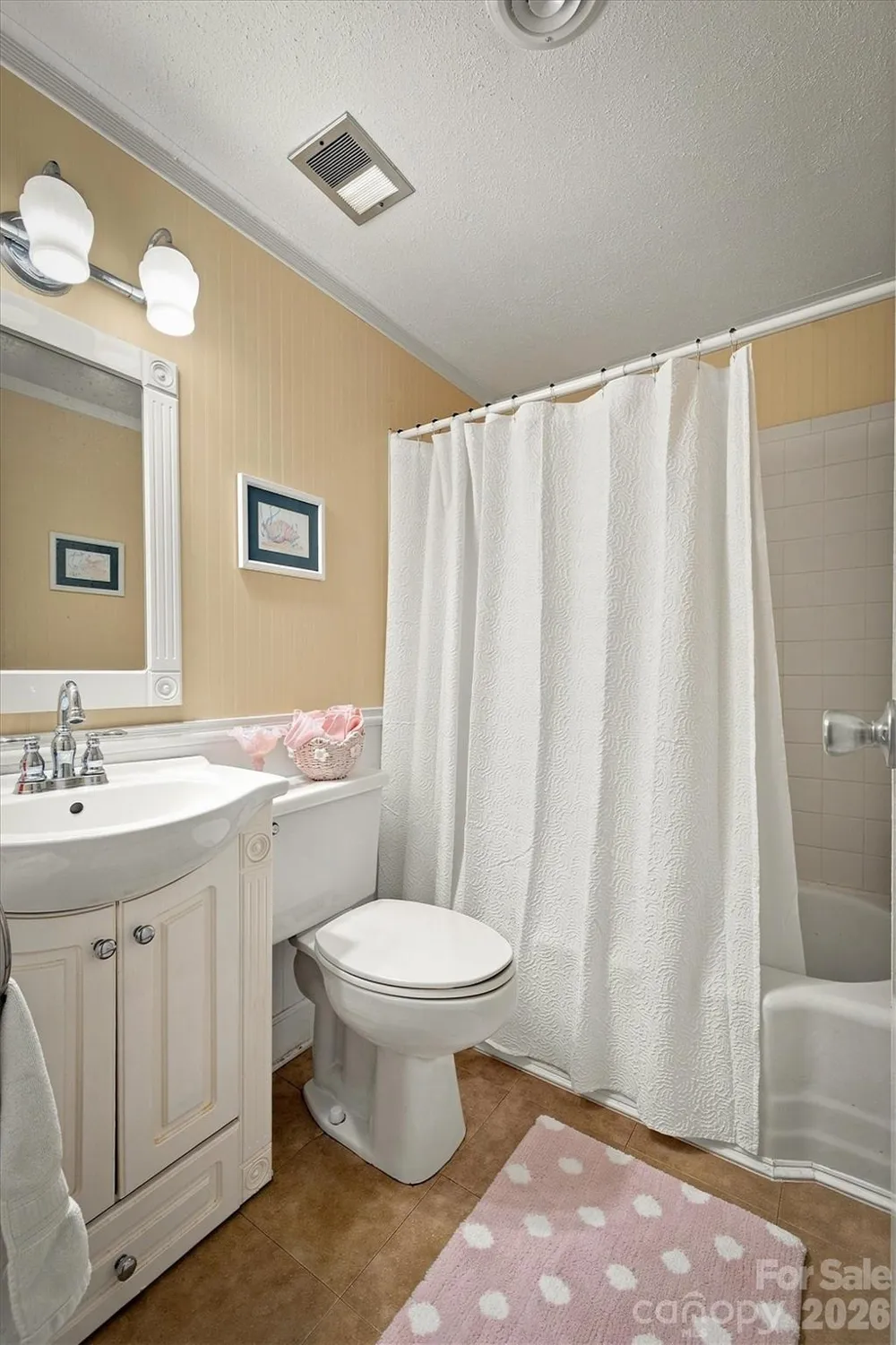 121 Rhyne Street Morganton, NC 28655