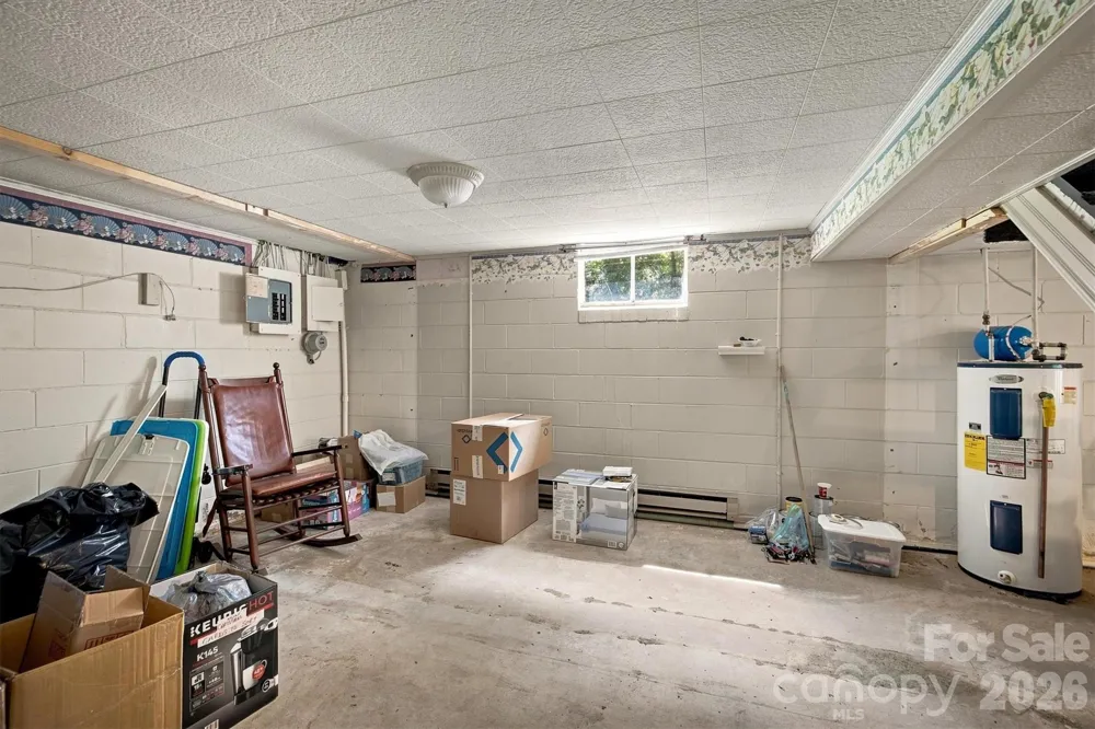 121 Rhyne Street Morganton, NC 28655