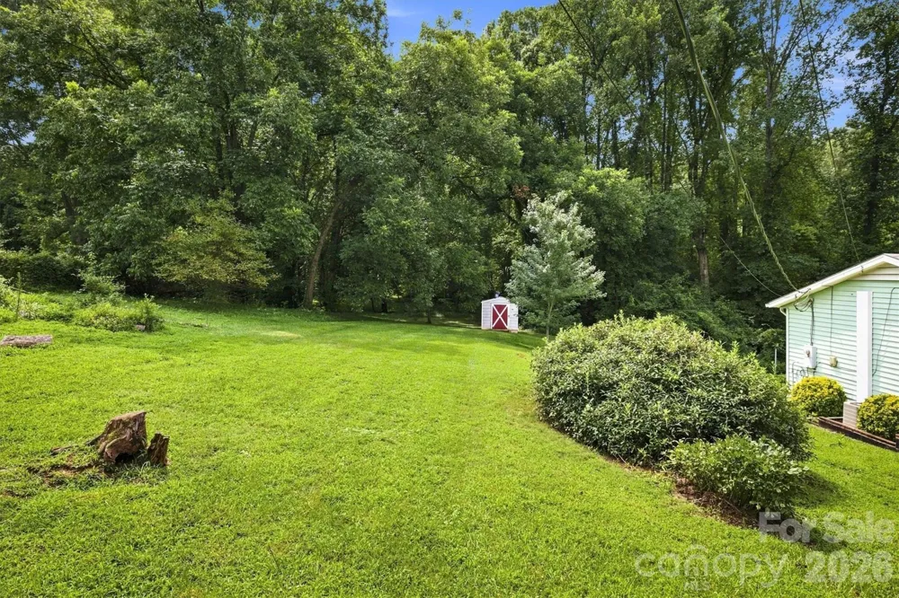 121 Rhyne Street Morganton, NC 28655