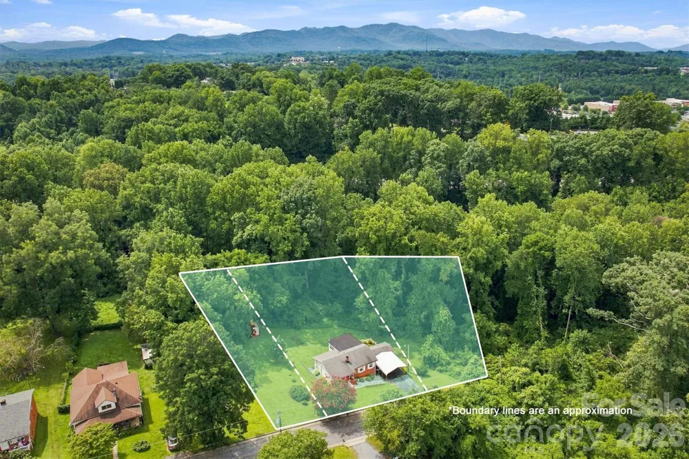 121 Rhyne Street Morganton, NC 28655