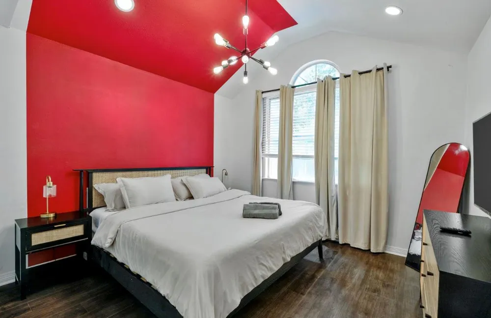 4414 Knoxville Street Houston, TX 77051