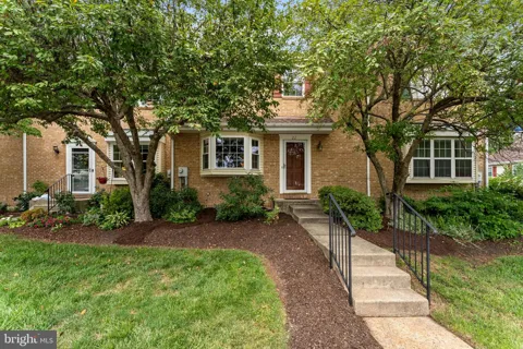 22 STAFFORD SQUARE