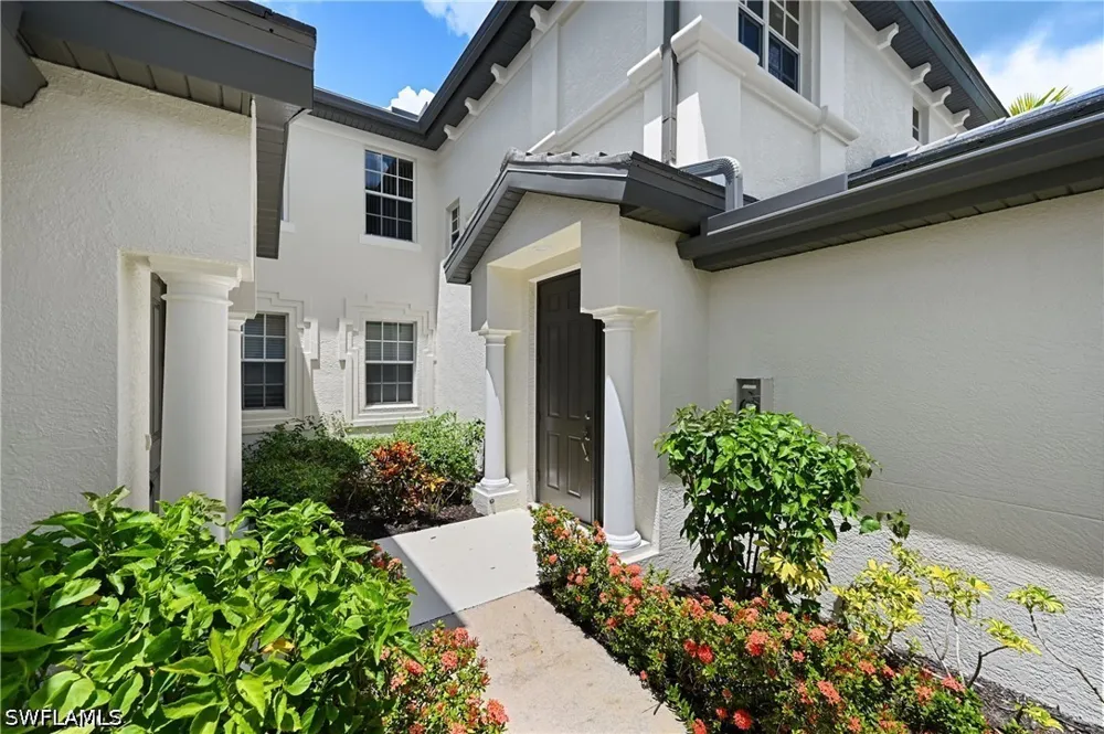 Tarpon Bay Drive S #202 Naples, FL 34119