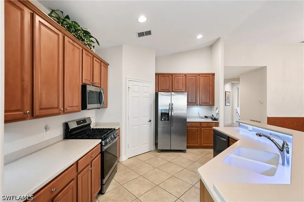 Tarpon Bay Drive S #202 Naples, FL 34119