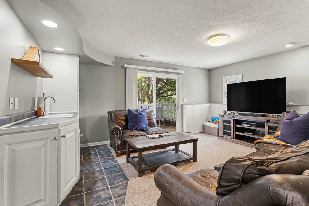 14255 Ottawa Creek Lane Holland, MI 49424