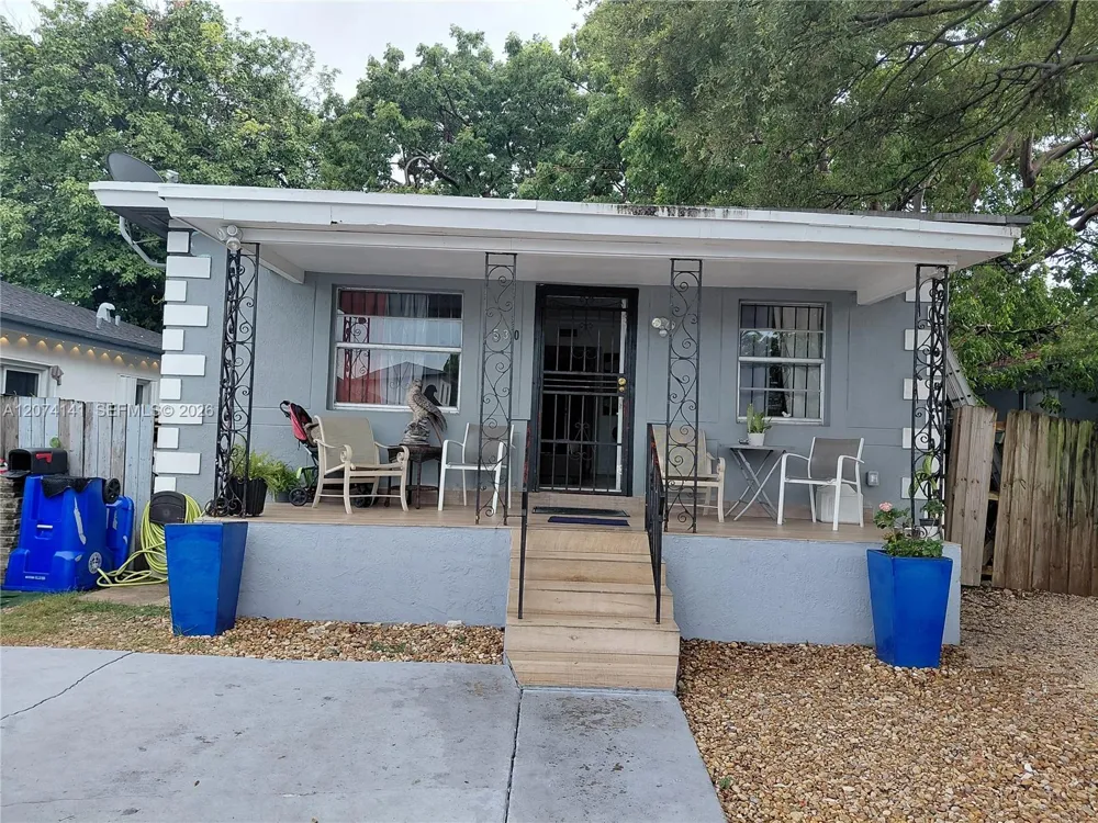 1530 NW 68th Ter Miami, FL 33147