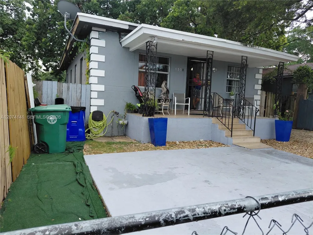 1530 NW 68th Ter Miami, FL 33147