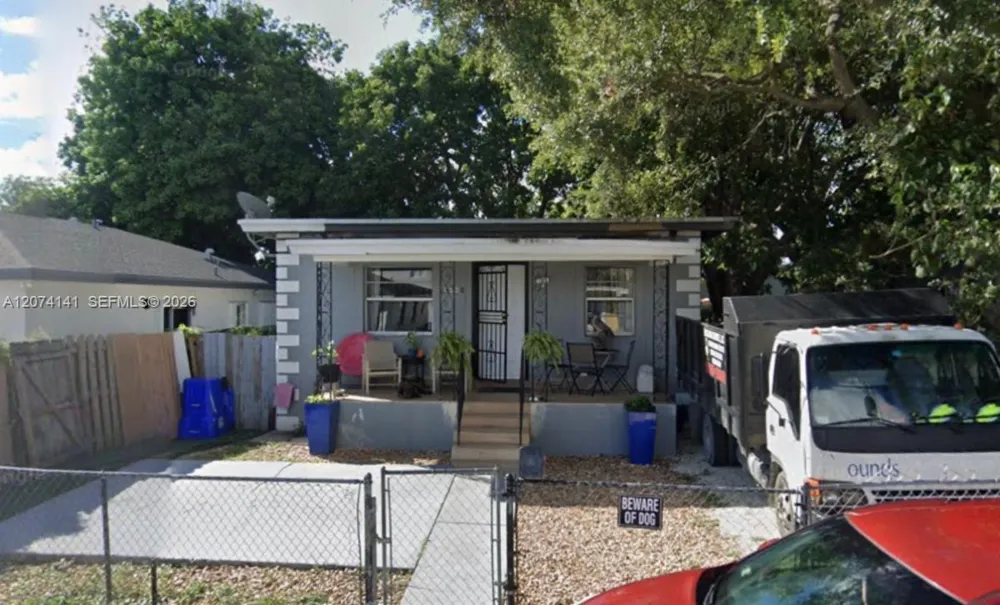 1530 NW 68th Ter Miami, FL 33147