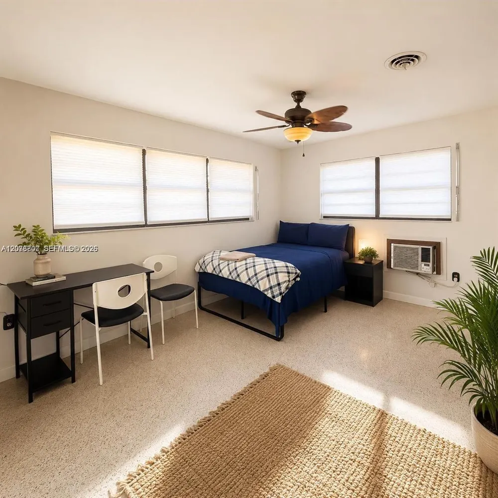 3202 Pierce St Hollywood, FL 33021