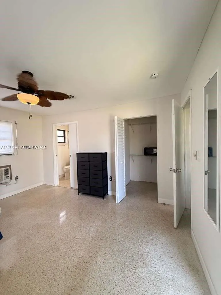 3202 Pierce St Hollywood, FL 33021