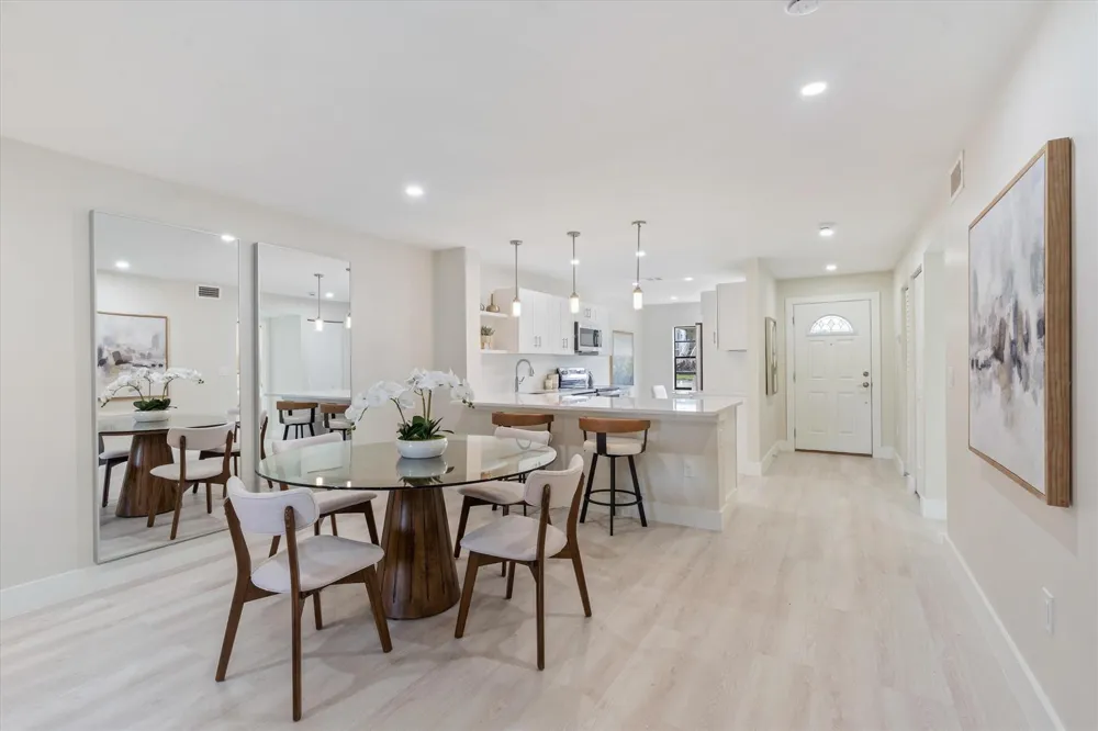 31 Stratford Lane W #A Boynton Beach, FL 33436