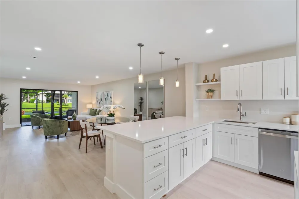 31 Stratford Lane W #A Boynton Beach, FL 33436