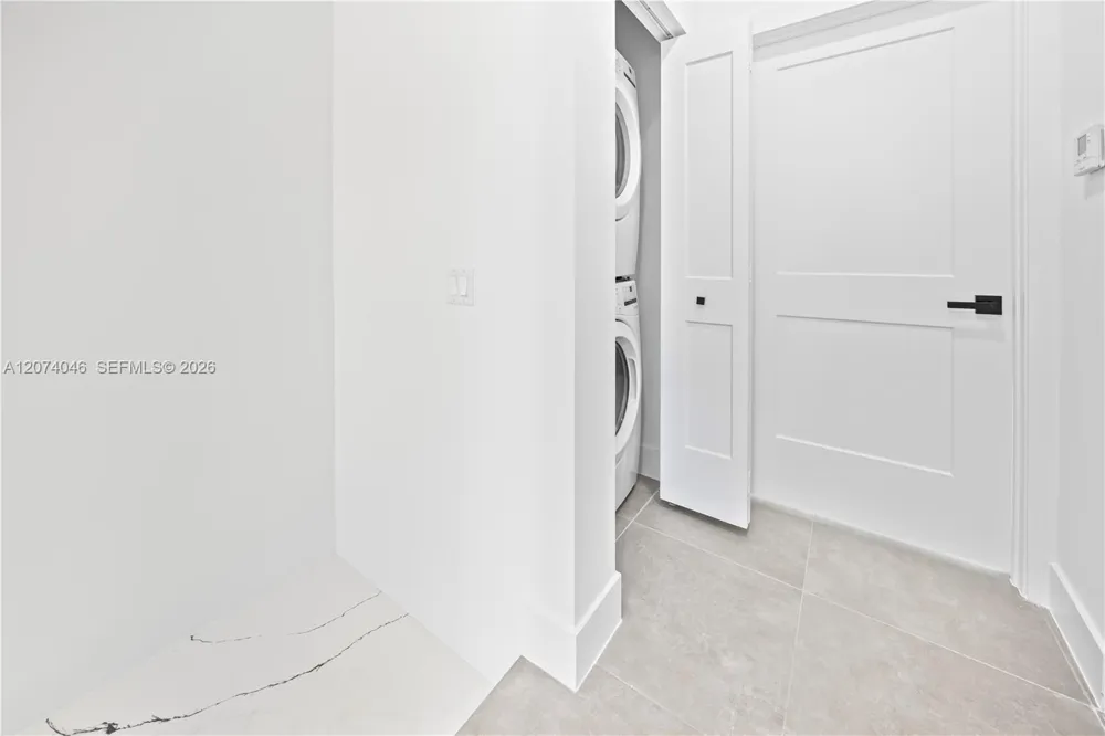 1780 NW 5th St Miami, FL 33136