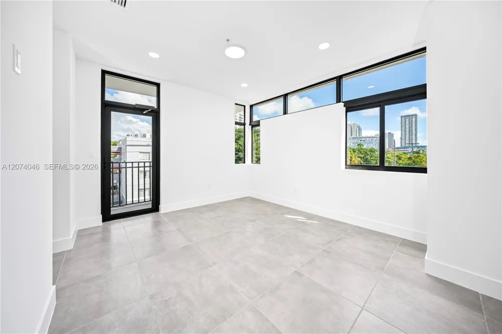 1780 NW 5th St Miami, FL 33136