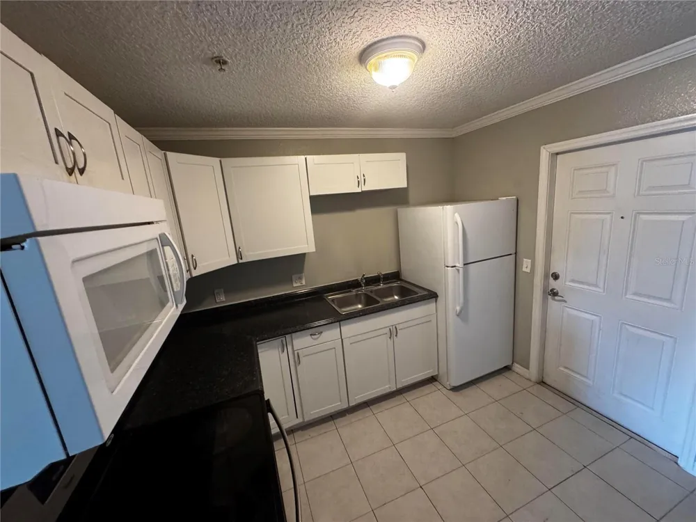307 OAK ROSE LANE #201 Tampa, FL 33612