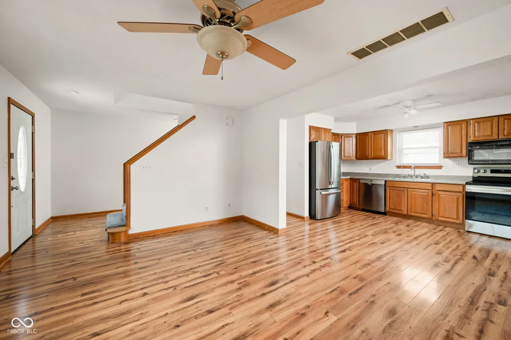 202 Levi Street Lizton, IN 46149