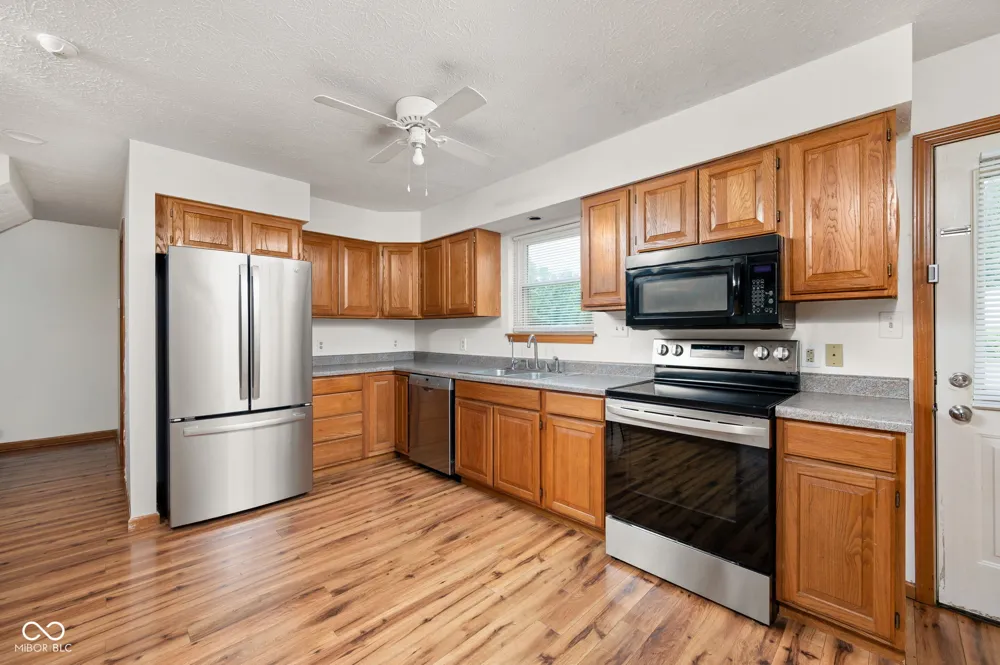 202 Levi Street Lizton, IN 46149