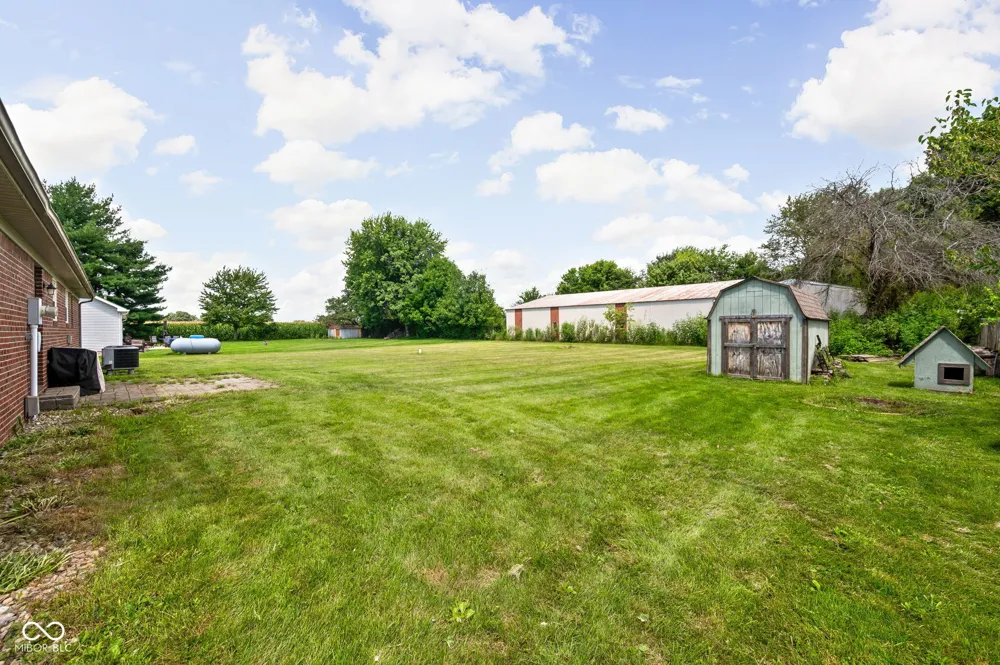 202 Levi Street Lizton, IN 46149