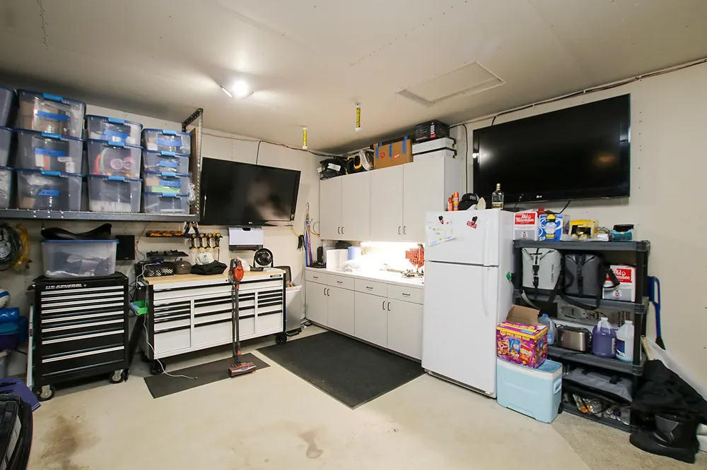 1709 Maple Leaf Lane Litchfield, MN 55355