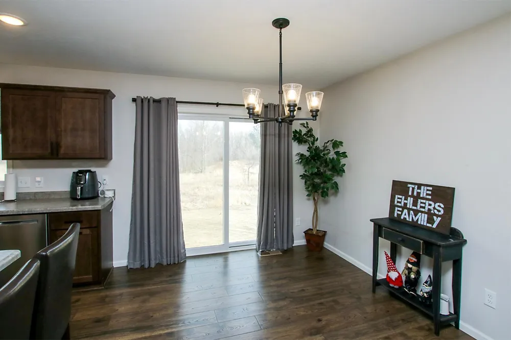 1709 Maple Leaf Lane Litchfield, MN 55355