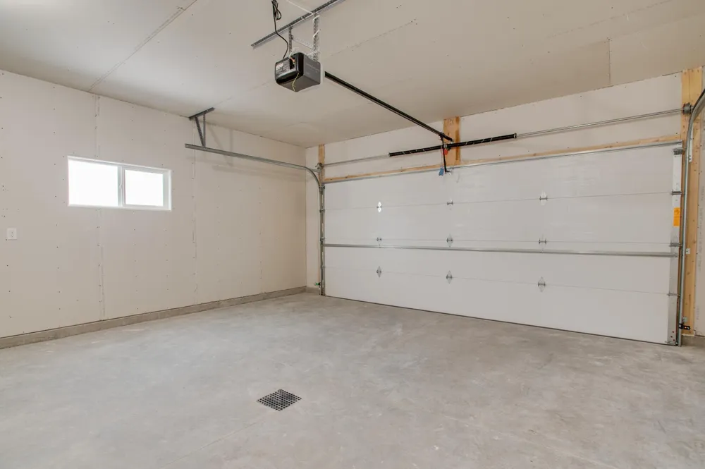 2516 38th Avenue S Moorhead, MN 56560