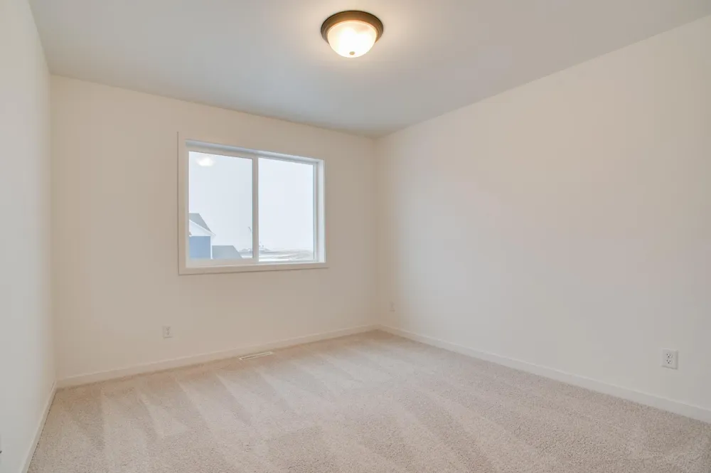 2516 38th Avenue S Moorhead, MN 56560