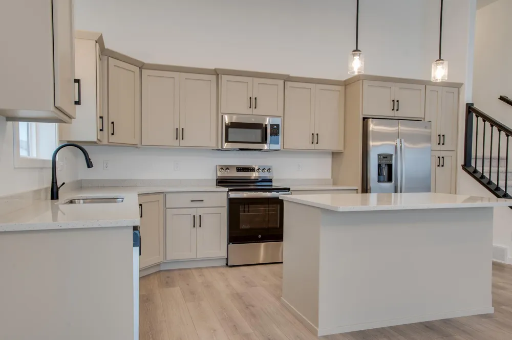 2516 38th Avenue S Moorhead, MN 56560