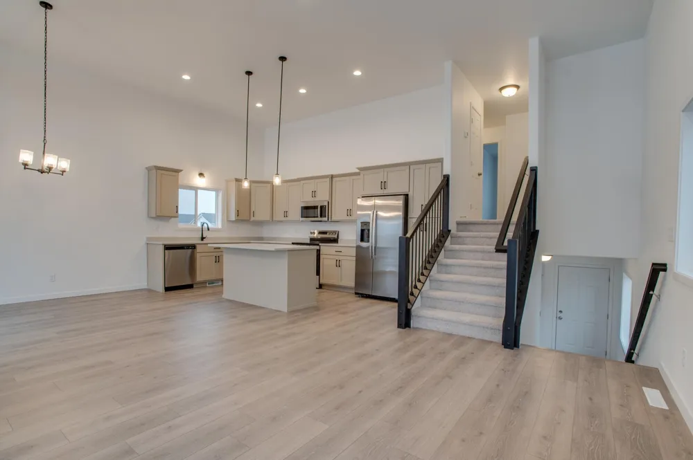 2516 38th Avenue S Moorhead, MN 56560