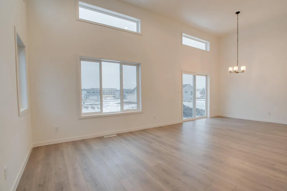 2516 38th Avenue S Moorhead, MN 56560