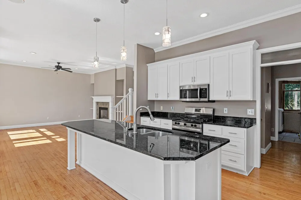 2417 87th Trail Brooklyn Park, MN 55443