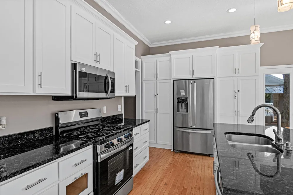 2417 87th Trail Brooklyn Park, MN 55443