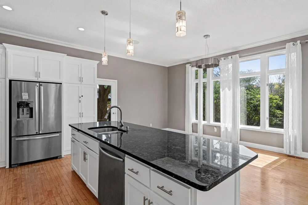 2417 87th Trail Brooklyn Park, MN 55443