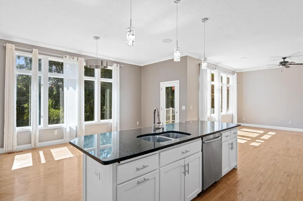 2417 87th Trail Brooklyn Park, MN 55443