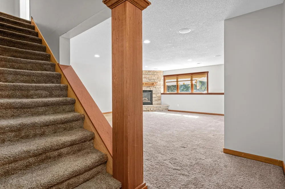 2417 87th Trail Brooklyn Park, MN 55443