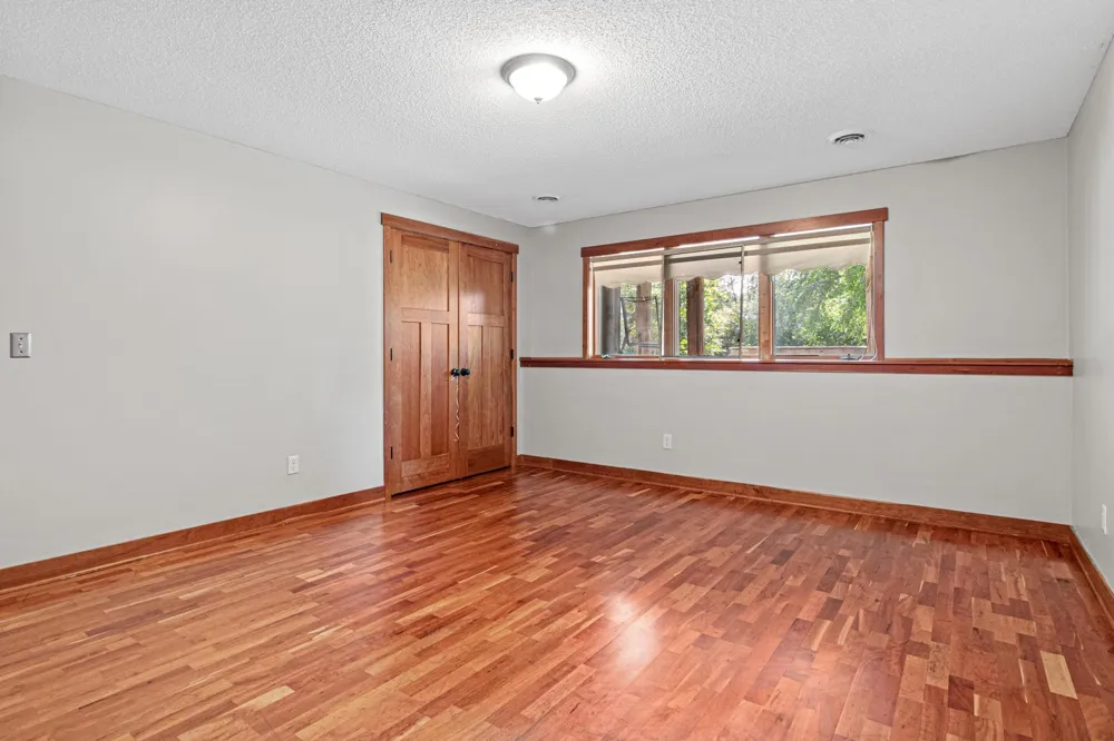 2417 87th Trail Brooklyn Park, MN 55443