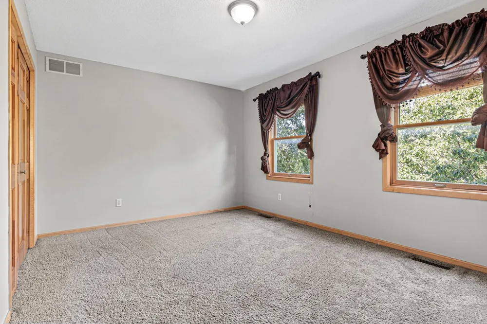 2417 87th Trail Brooklyn Park, MN 55443