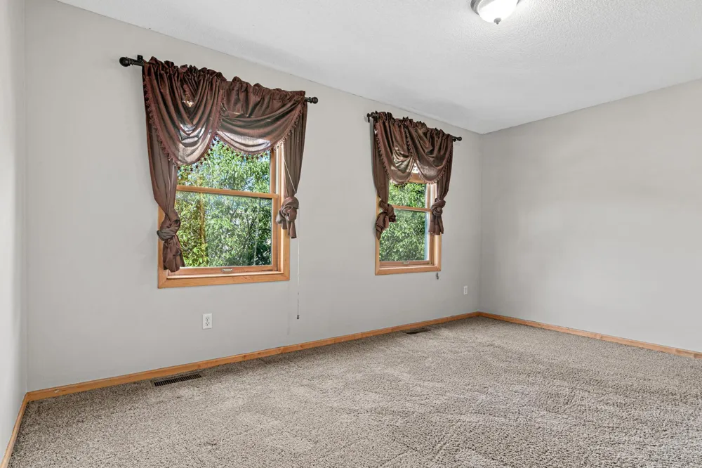 2417 87th Trail Brooklyn Park, MN 55443