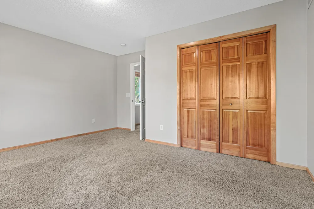 2417 87th Trail Brooklyn Park, MN 55443