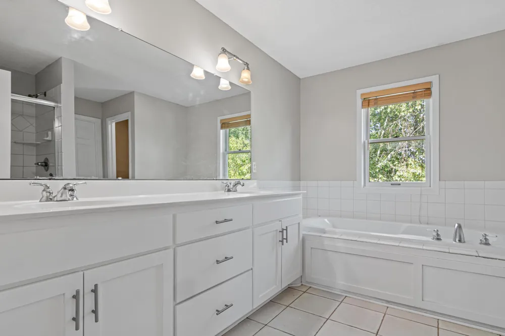 2417 87th Trail Brooklyn Park, MN 55443