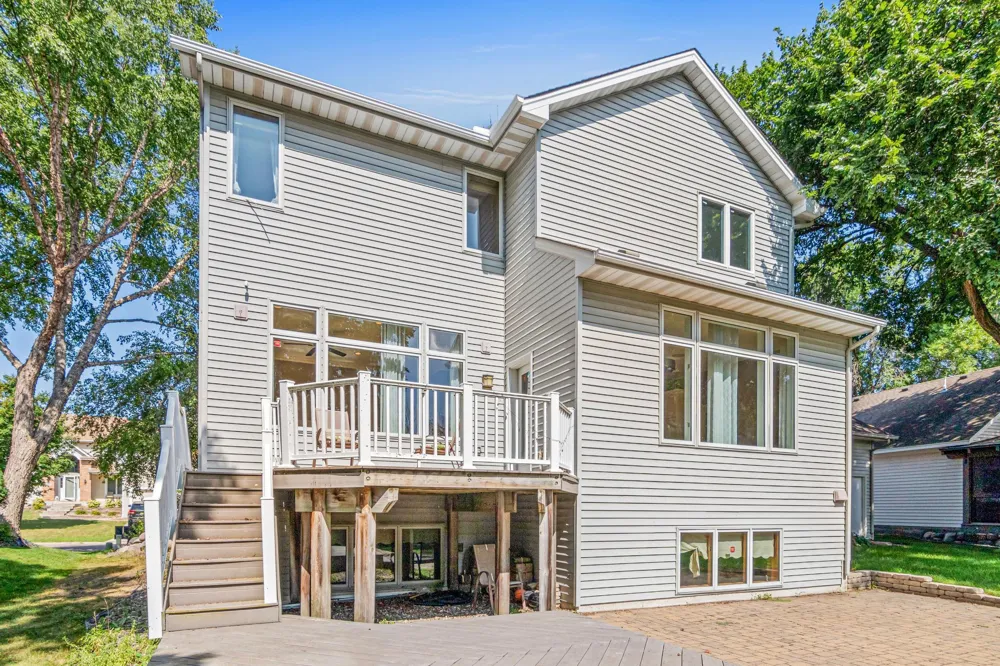 2417 87th Trail Brooklyn Park, MN 55443